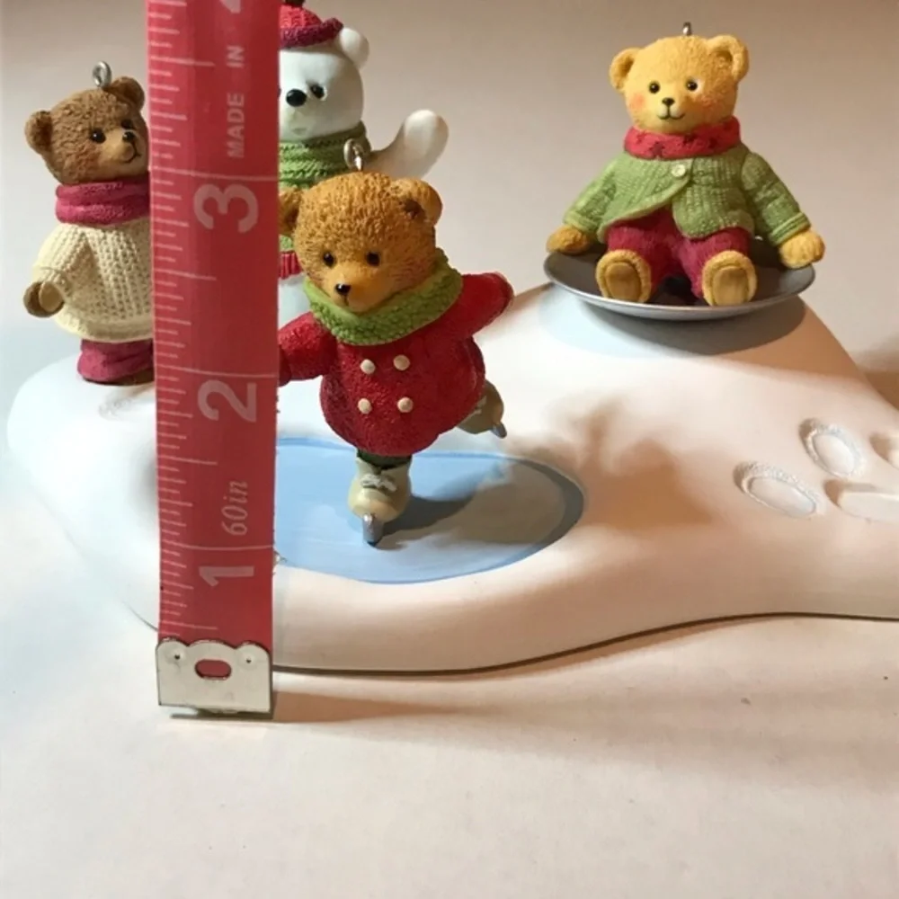 Hallmark Hollyday Hill Teddy Bear‎ Ornament Set